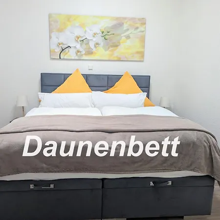 Urban - Orangerie - Am Schlosspark- Parken An Der Der Tuer- Barrierefrei, 900 Meter Zum Bahnhof - Wallbox 哥达