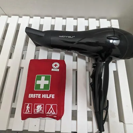 Urban - Orangerie - Am Schlosspark- Parken An Der Der Tür- Barrierefrei, 900 Meter Zum Bahnhof - Wallbox *