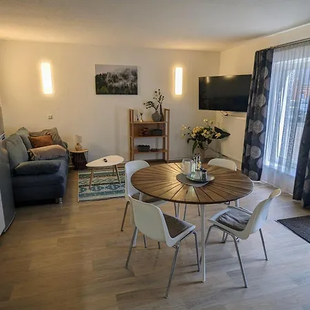 Apartamento Urban - Orangerie - Am Schlosspark- Parken An Der Der Tür- Barrierefrei, 900 Meter Zum Bahnhof - Wallbox