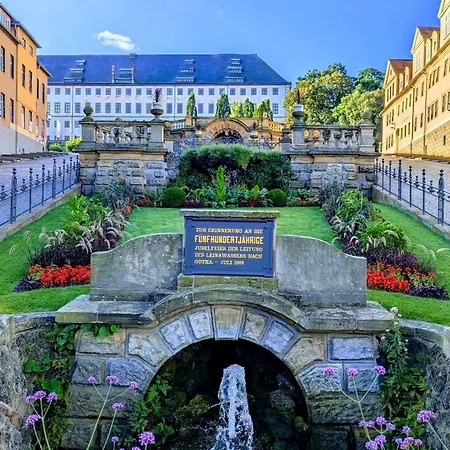 Urban - Orangerie - Am Schlosspark- Parken An Der Der Tuer- Barrierefrei, 900 Meter Zum Bahnhof - Wallbox Apartamento *