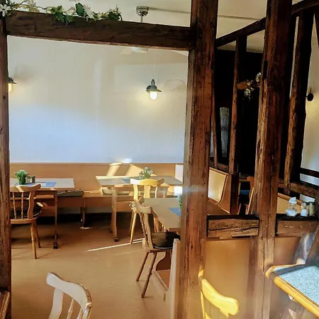 Urban - Orangerie - Am Schlosspark- Parken An Der Der Tür- Barrierefrei, 900 Meter Zum Bahnhof - Wallbox Gotha