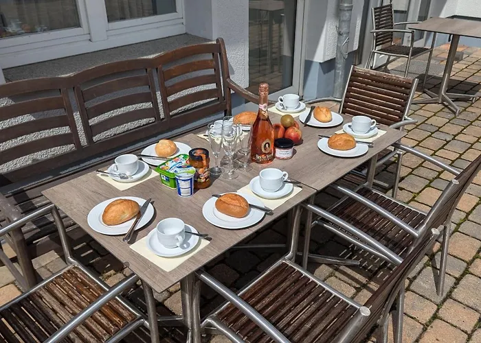 Apartament Urban - Orangerie - Am Schlosspark- Parken An Der Der Tuer- Barrierefrei, 900 Meter Zum Bahnhof - Wallbox