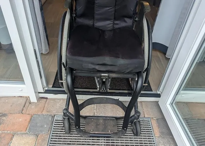 Urban - Orangerie - Am Schlosspark- Parken An Der Der Tuer- Barrierefrei, 900 Meter Zum Bahnhof - Wallbox *